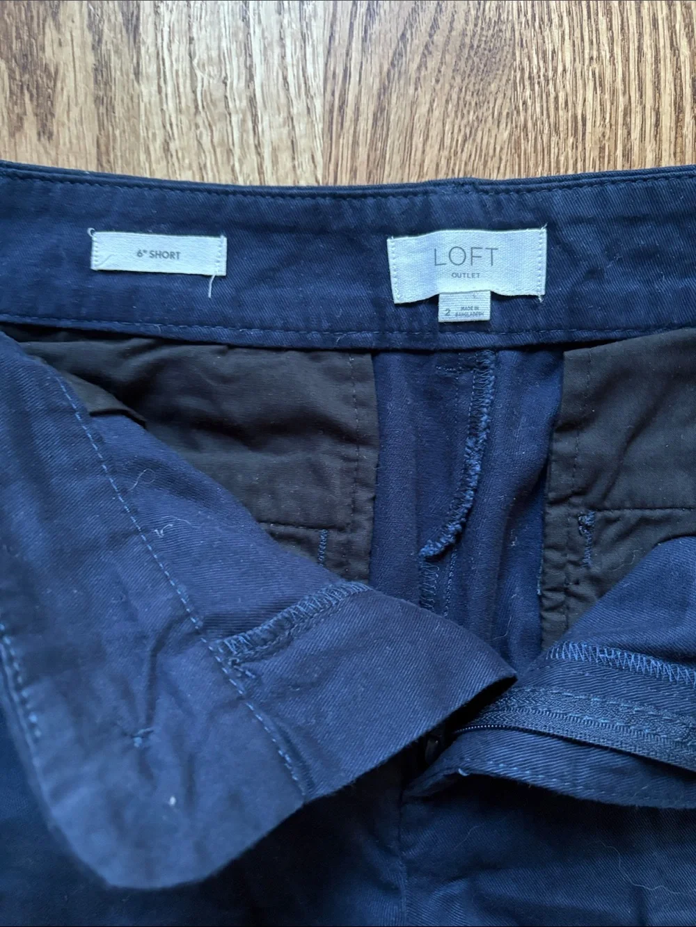 LOFT 6” Shorts